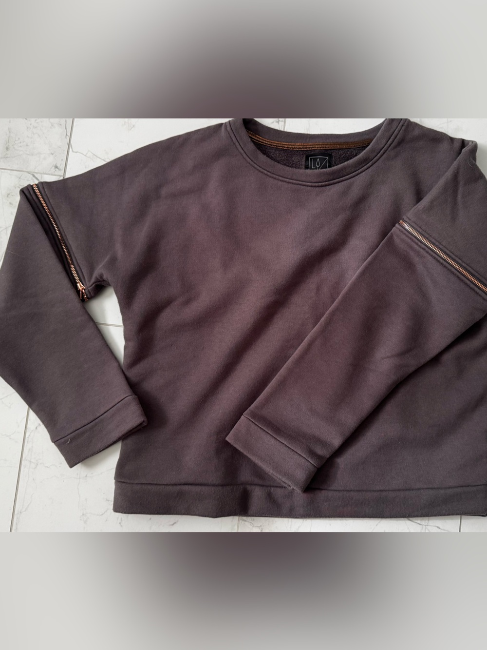 Lime & Vine Green Sweatshirt. Size L